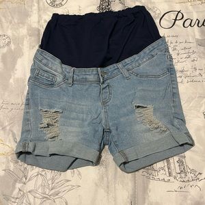 Maternity shorts